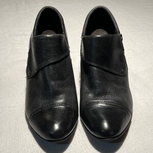 B.O.C. Misha Heeled  Black Leather Ankle Booties - Size 8M